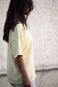 Bild in Galerie-Betrachter laden, Knit Shirt Lemon Woman