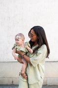 Bild in Galerie-Betrachter laden, MUM Musselin Shirt SAGE