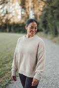 Bild in Galerie-Betrachter laden, Mum Knit Jumper Sand