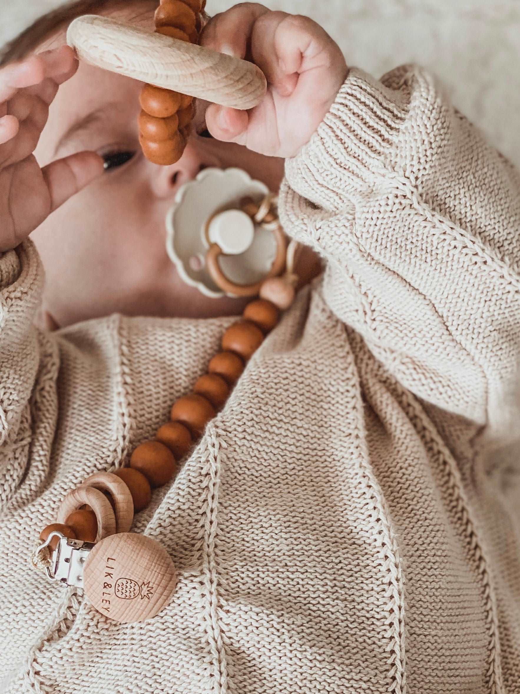 Silicon-Wooden Pacifier Clips