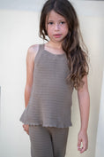 Bild in Galerie-Betrachter laden, Crochet Top Girl
