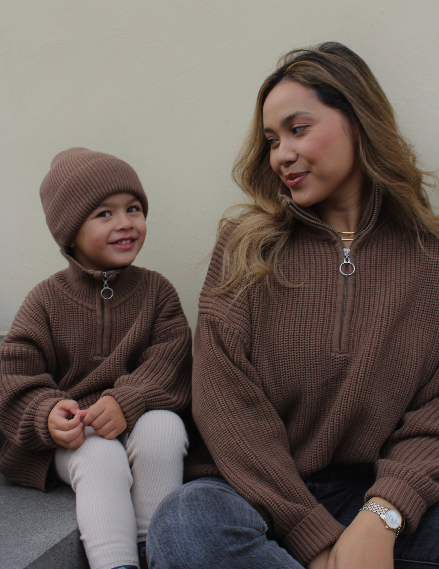 Mum Zipper Jumper Choco