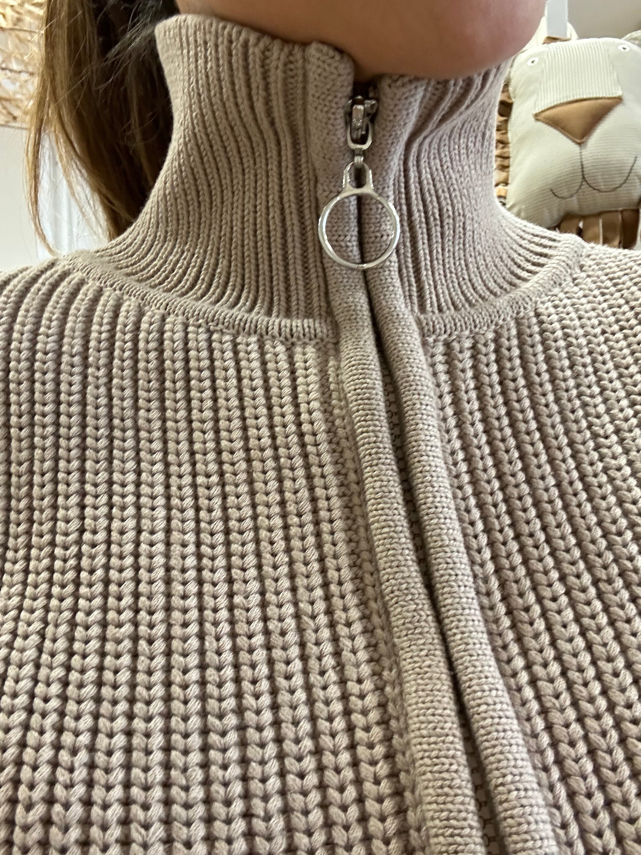 Mum Zipper Jumper