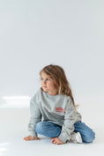 Bild in Galerie-Betrachter laden, MINI -growing together- Sweater
