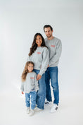 Bild in Galerie-Betrachter laden, MOM -growing together- Sweater
