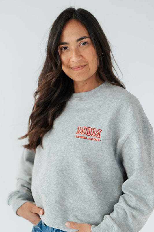 MOM -growing together- Sweater