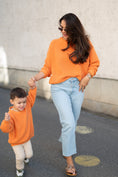 Bild in Galerie-Betrachter laden, Knit Jumper Orange MUM
