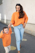 Bild in Galerie-Betrachter laden, Knit Jumper Orange MUM
