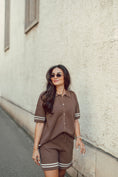 Bild in Galerie-Betrachter laden, Crochet Shirt Mum Choco
